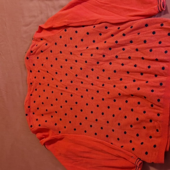 Red v-neck sweater with navy polka dots - Picture 5 of 5